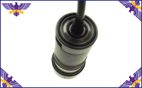 奥迪A8汽车减震器电磁阀俯视图